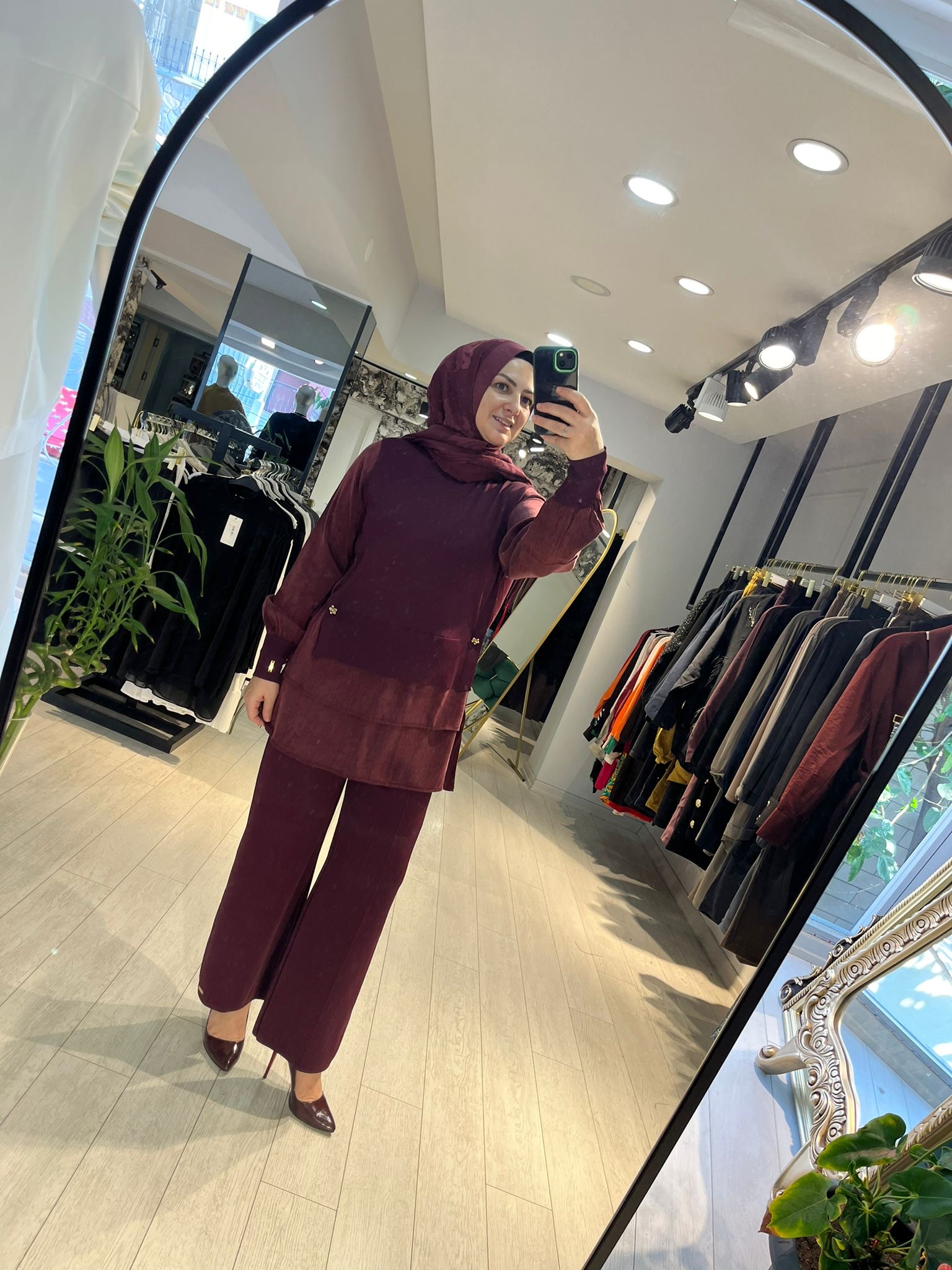 Eteği Çift Katlı Qupra Tunik Bordo