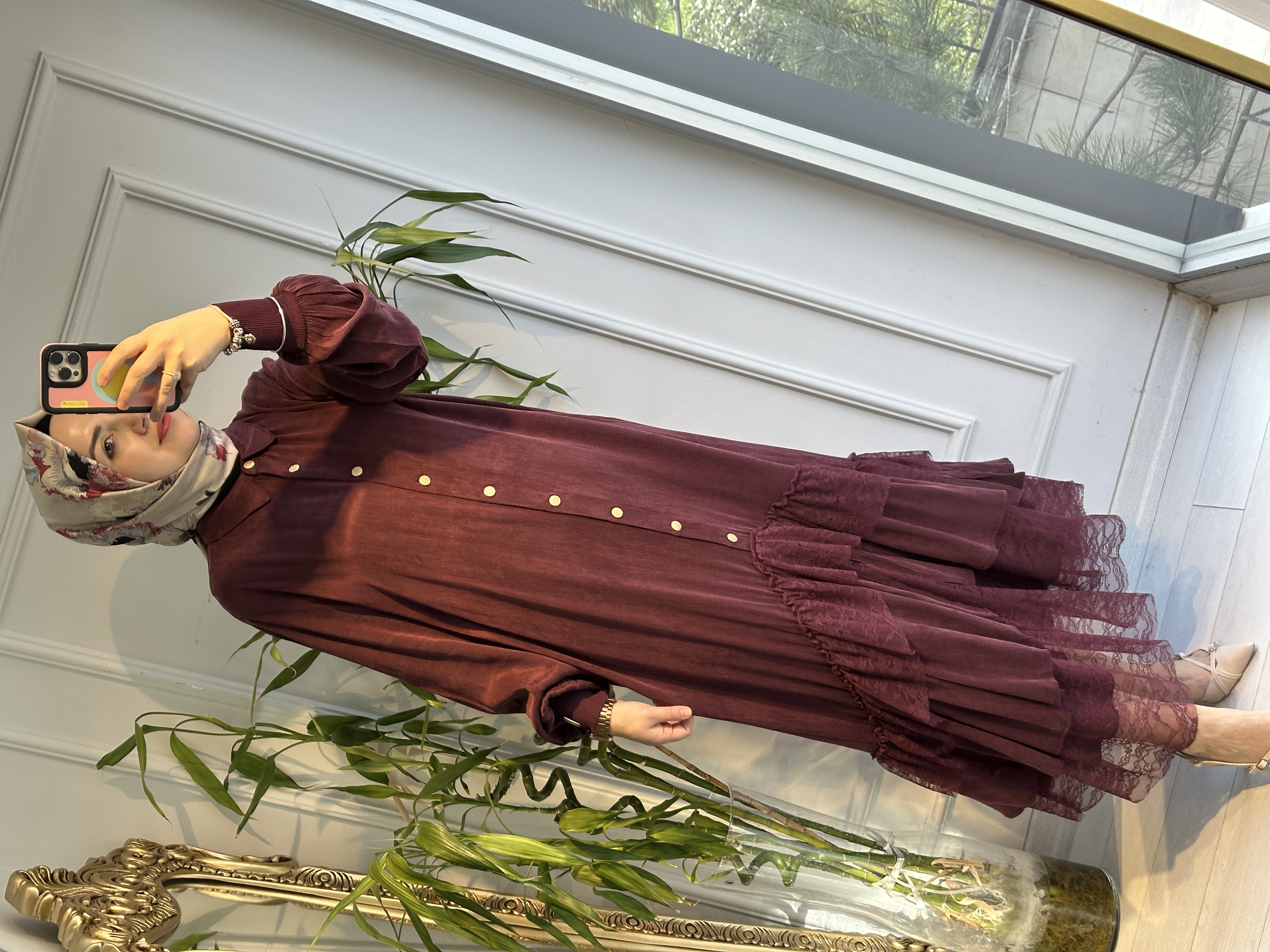 ETEĞİ DANTELLİ ELBİSE BORDO